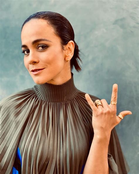 alice braga net worth